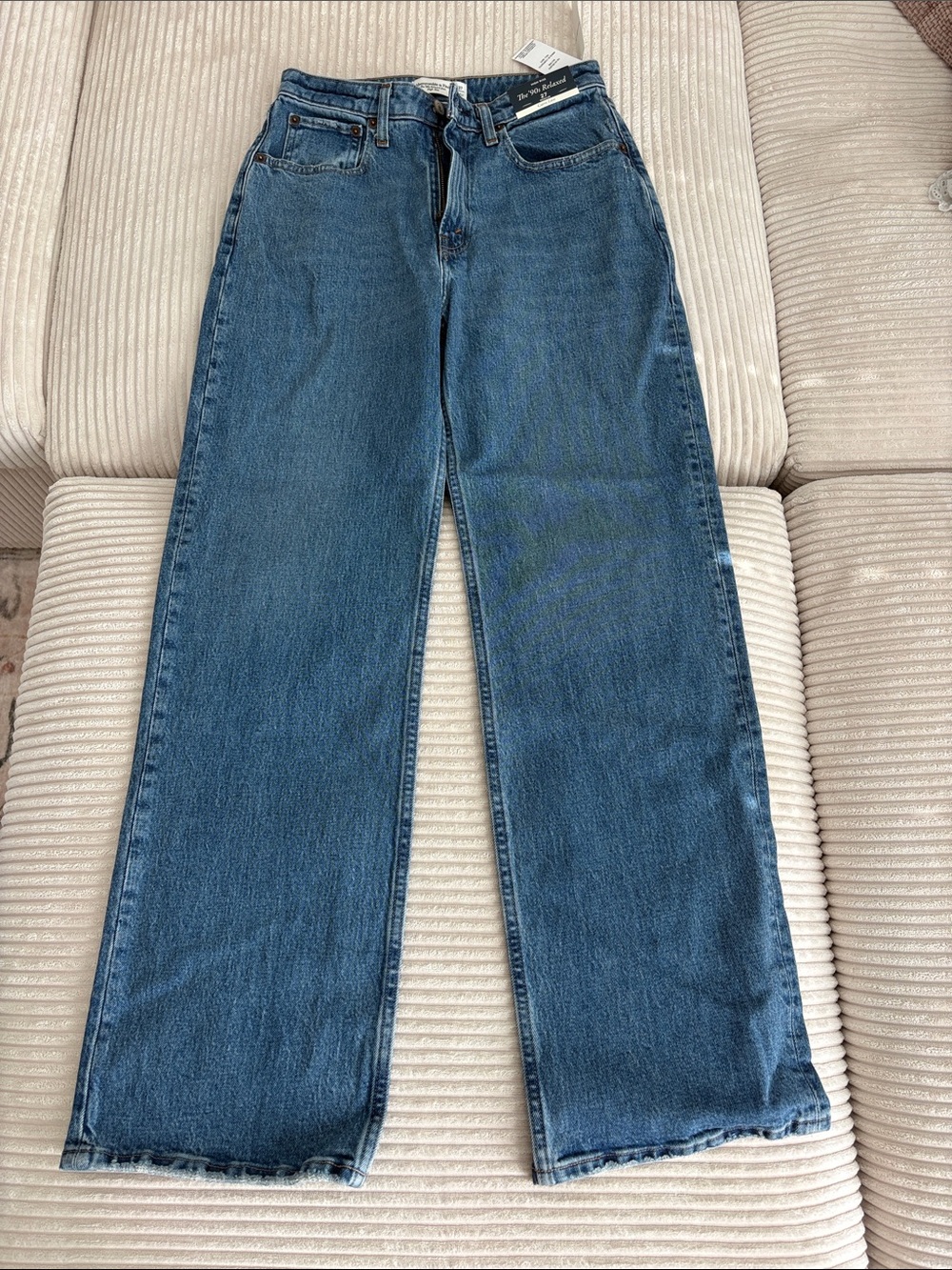 Abercrombie & Fitch Women's 90’s relaxed curve Jeans in Blue Denim